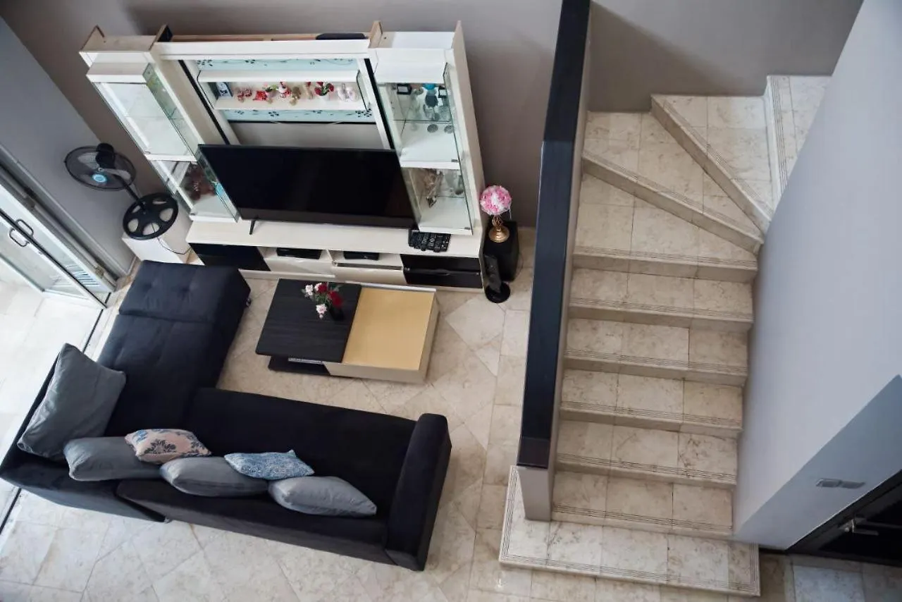 5 Bedroom Villa In Kuta With 2 Swimingpool