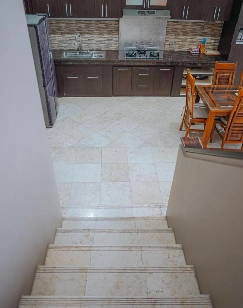 5 Bedroom Villa In Kuta With 2 Swimingpool 0*, Kuta (Bali)